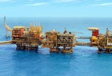 Photo of حريق بمنصة نفط بحرية في الهند.. وإصابة 10 أشخاص