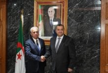 Photo of وزير المناجم الجزائري الجديد يتسلم مهام منصبه.. وجولة تراخيص