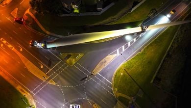 Photo of نقل توربينات رياح مزرعة أسترالية عبر 700 رحلة.. الواحدة 400 كيلومترًا