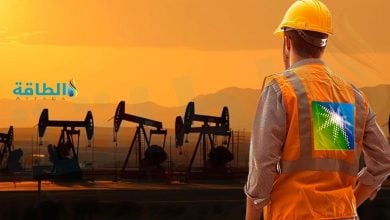 Photo of أرامكو ترفع أسعار الخام العربي الخفيف إلى آسيا 17 دولارًا للبرميل