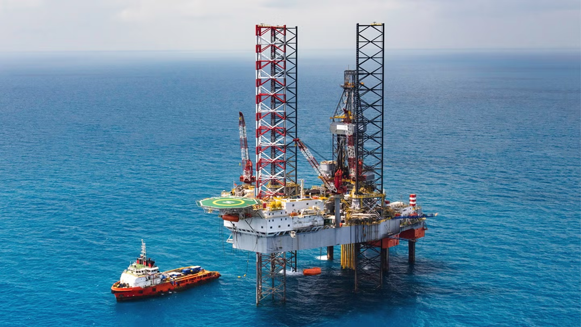 منصة حفر بحرية