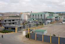 Photo of الوقود الحيوي.. أين ذهبت وعود شركة إيني الإيطالية للمزارعين الكينيين؟ (تقرير)