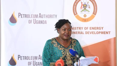 Photo of موعد تصدير أولى شحنات النفط الأوغندي