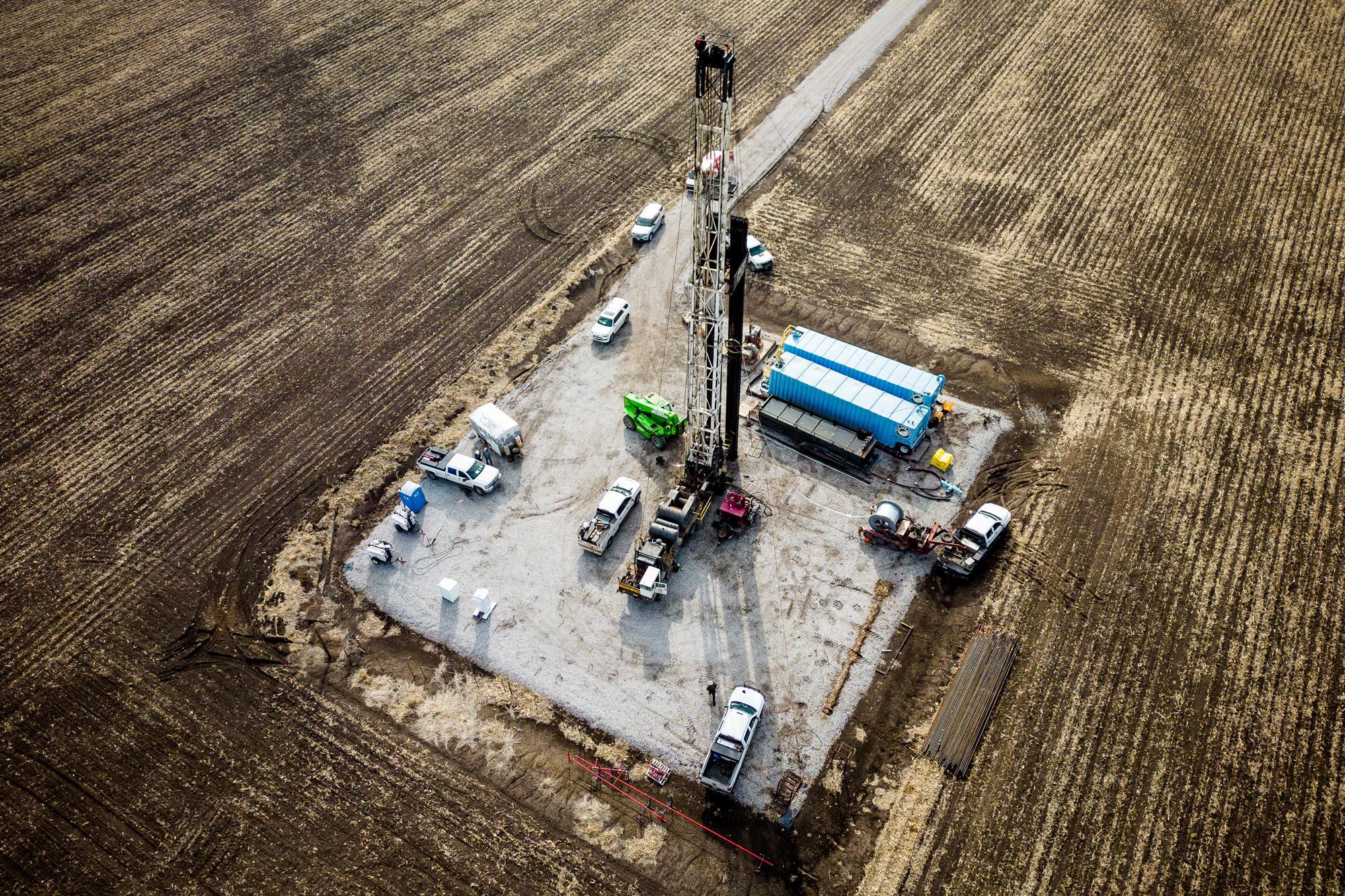 إنتاج الهيدروجين الطبيعي من آبار النفط المهجورة بتكلفة منخفضة - الطاقة