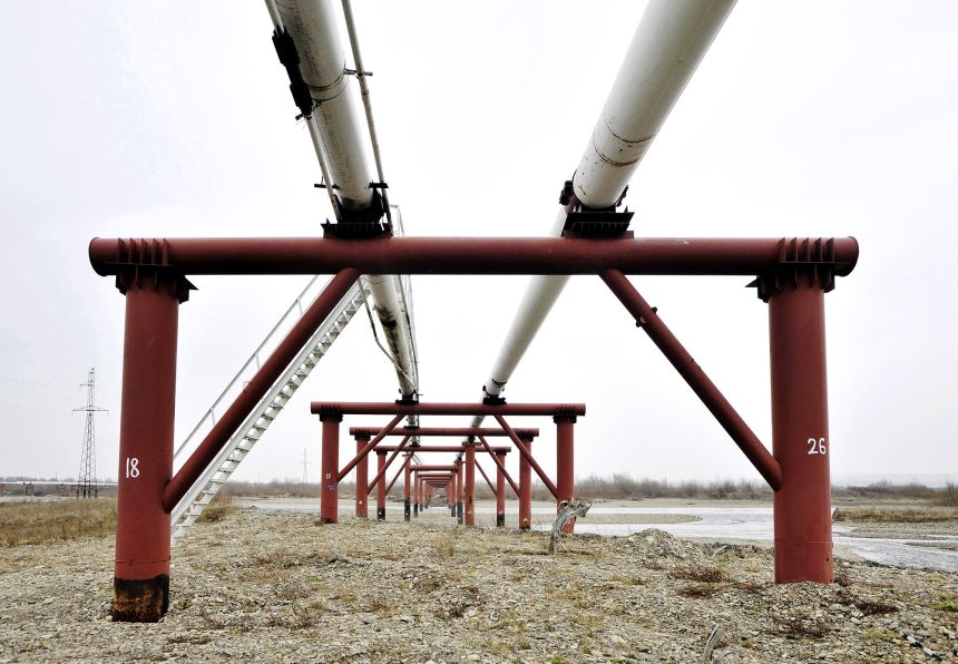 خط أنابيب دروجبا بالقرب من مدينة ستيري في أوكرانيا