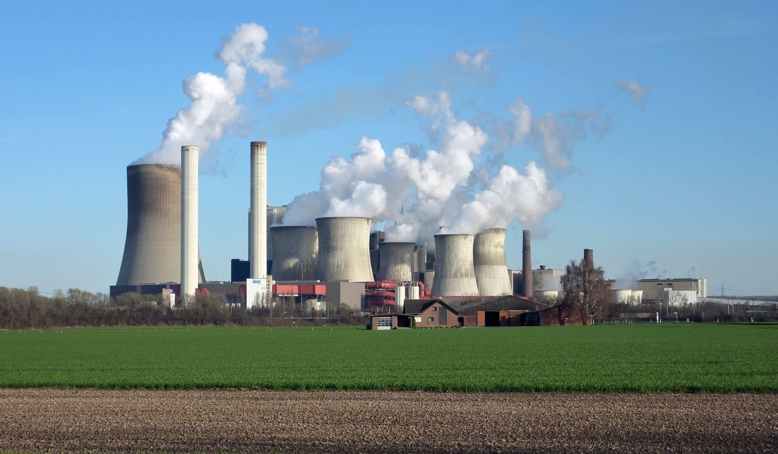 محطات توليد الكهرباء بالفحم.. تطورات بـ3 دول أوروبية بعد حرب إيران - الطاقة