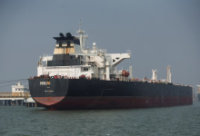 Photo of عبور ناقلات النفط من مضيق هرمز يواجه مصيرًا غامضًا (تقرير)