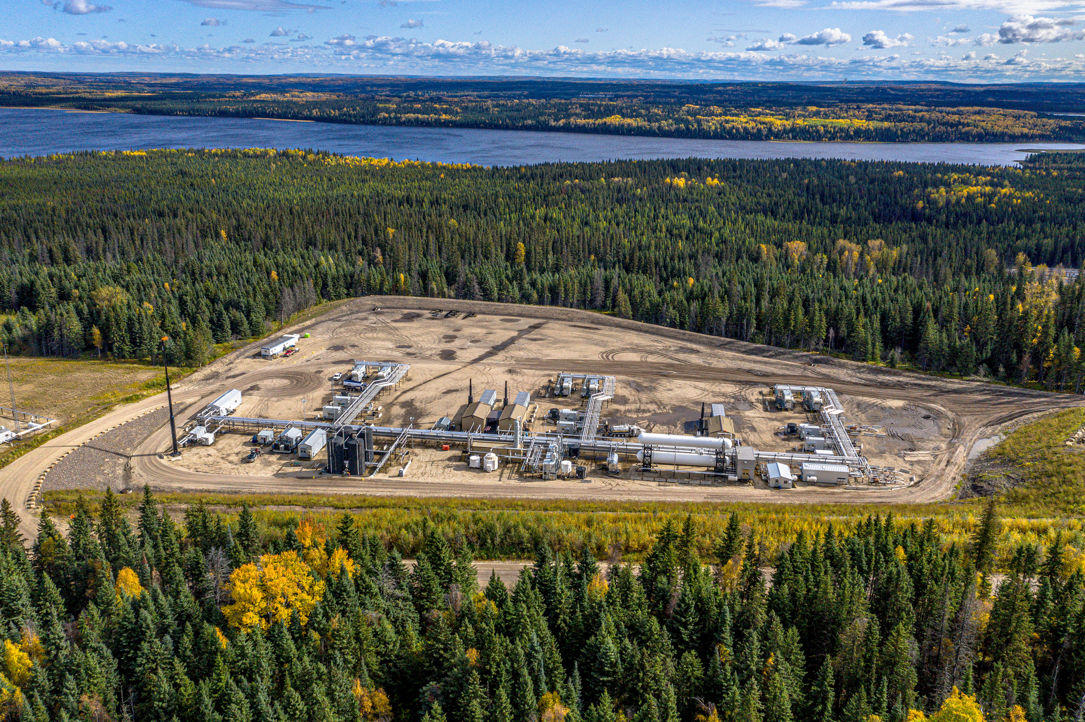 صفقة استحواذ شركة شل على شركة طاقة كندية