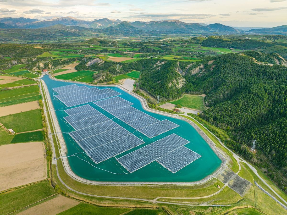 محطة طاقة شمسية 