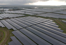 Photo of الكهرباء في بريطانيا.. ألواح الطاقة الشمسية تهدد بانهيار الشبكة (تقرير)