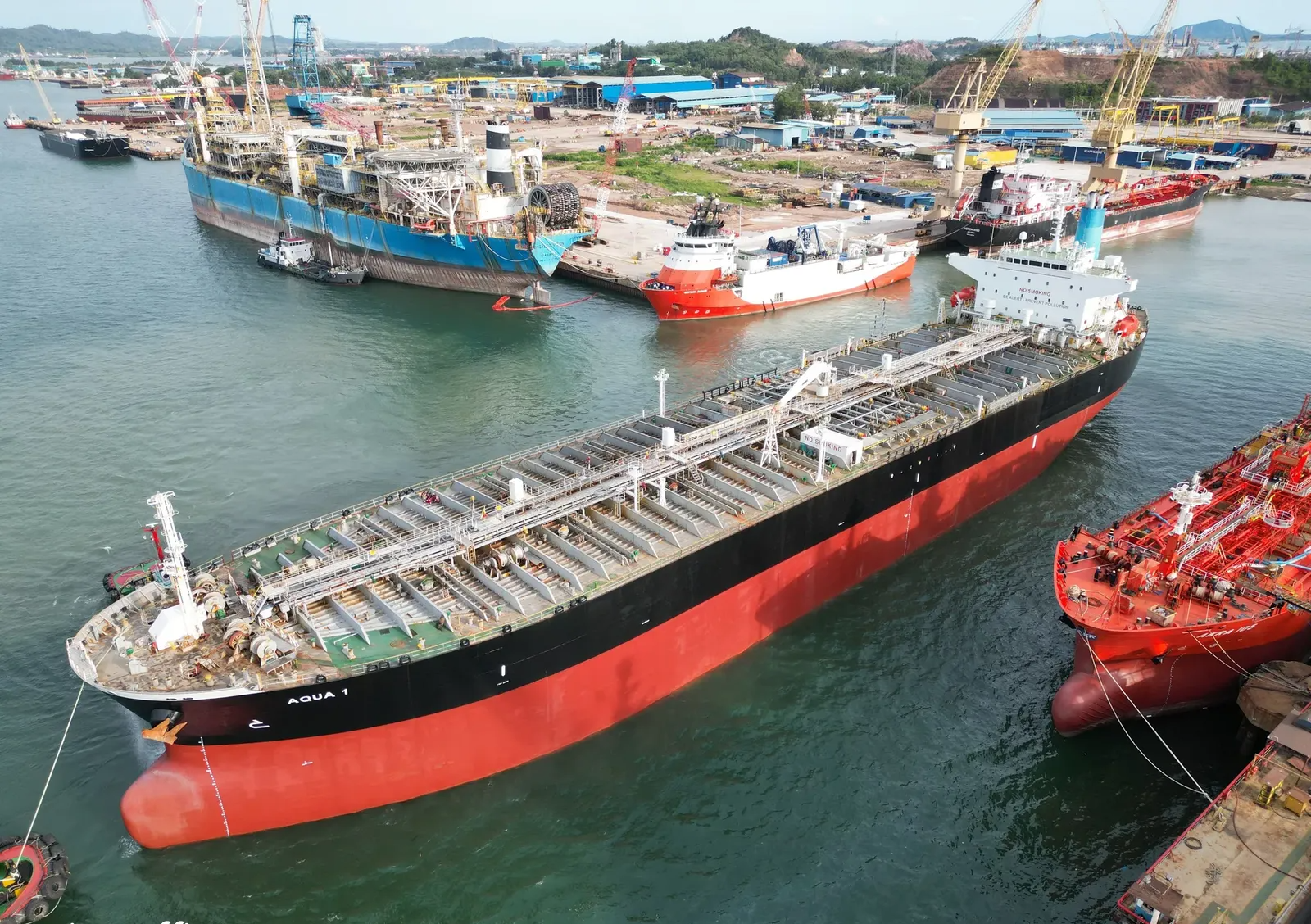 استهداف ناقلة نفط