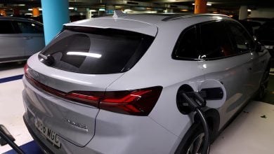 Photo of مبيعات السيارات الكهربائية في أوروبا تقفز 29% بسبب ارتفاع أسعار البنزين