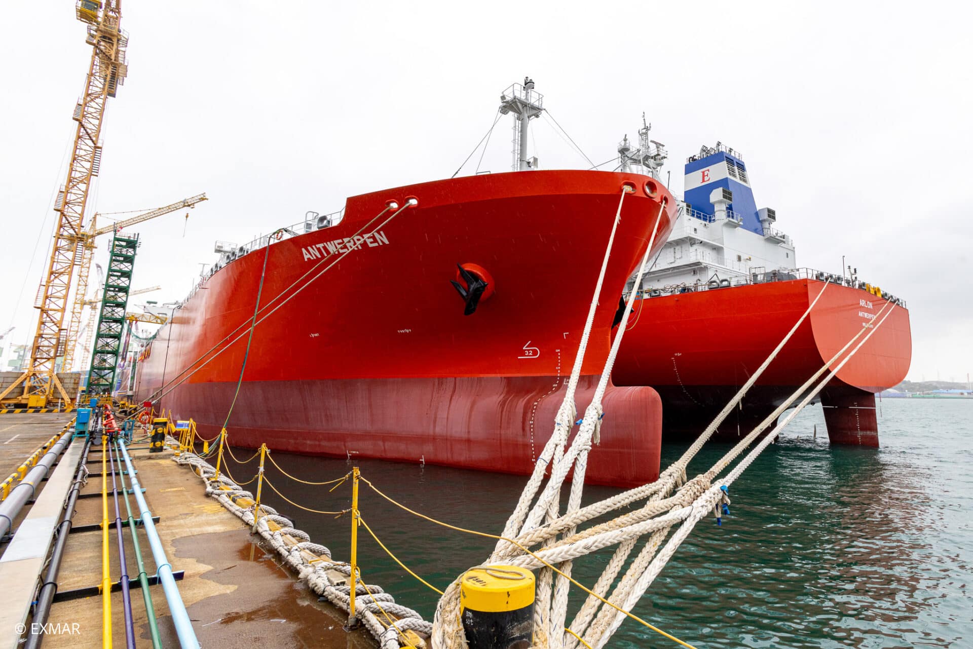 ناقلة تعمل بالأمونيا ضمن نظام الوقود المزدوج 