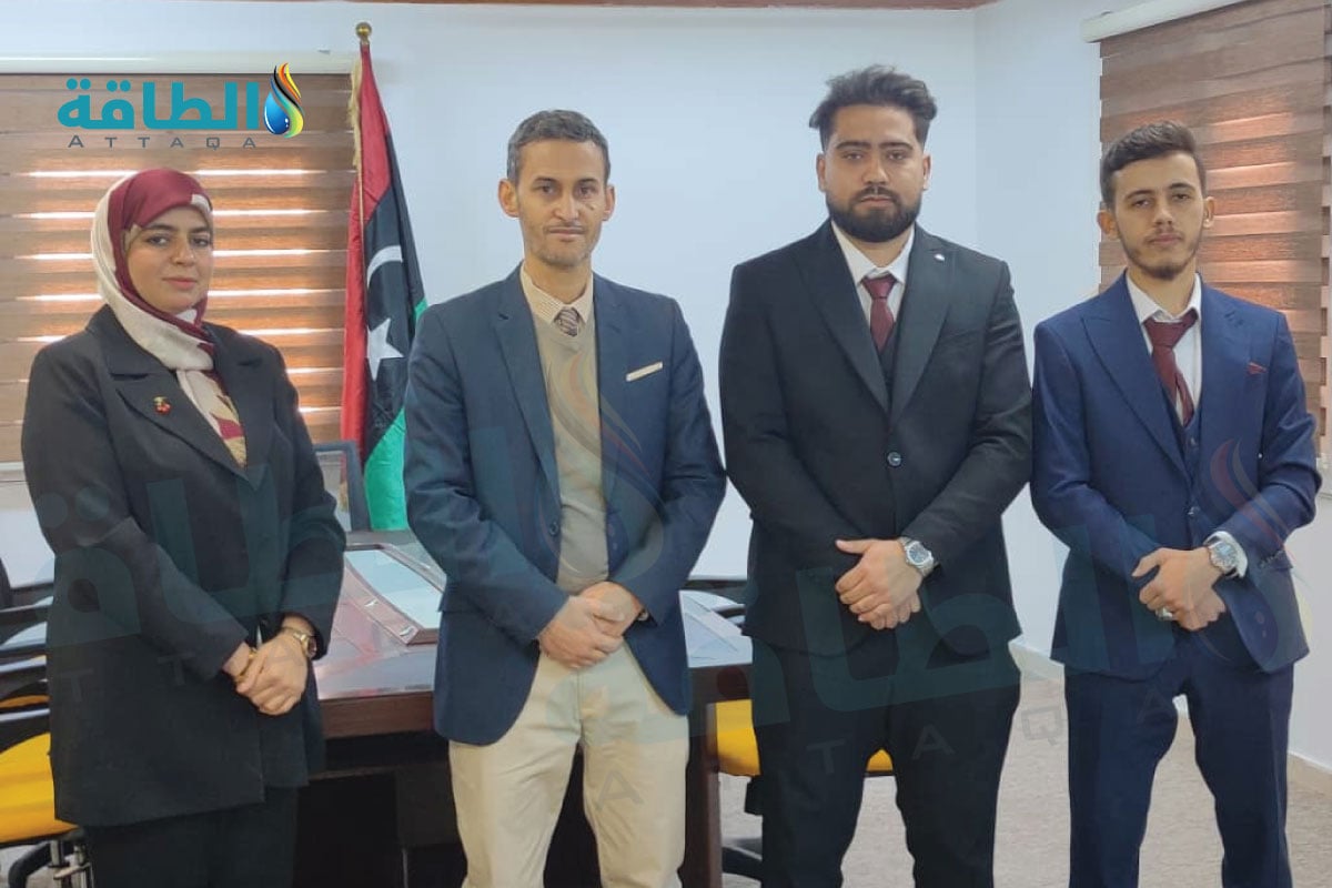 فريق بحثي ليبي ينجح في إنتاج الهيدروجين الأخضر من الطاقة الشمسية