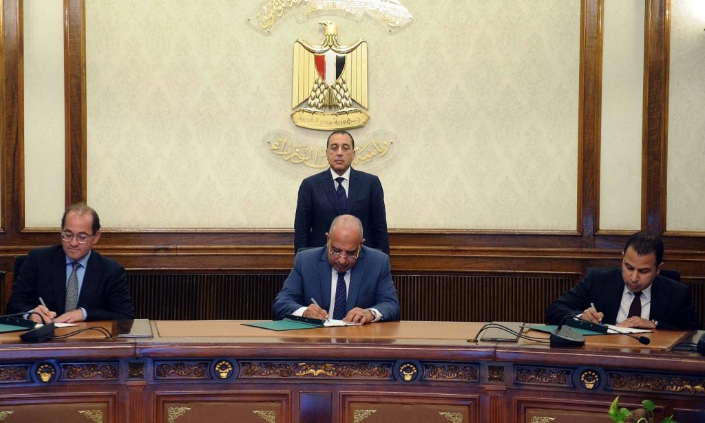 شركة مصرية تمول مشروعات طاقة ضخمة.. "والشراء بالجنيه" - الطاقة