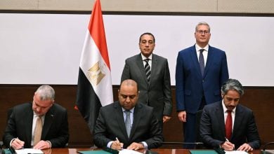 Photo of مصر توقع صفقة غاز لاستقبال 7 تريليونات قدم مكعبة من قبرص