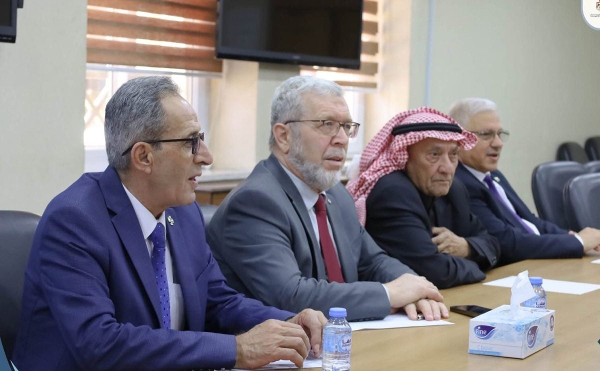 جانب من اجتماع الوزير ولجنة الطاقة النيابية