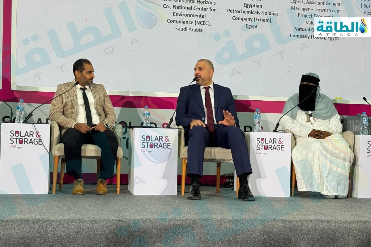 جانب من فعاليات معرض الطاقة الشمسية في الشرق الأوسط وشمال أفريقيا "The Solar Show MENA" 