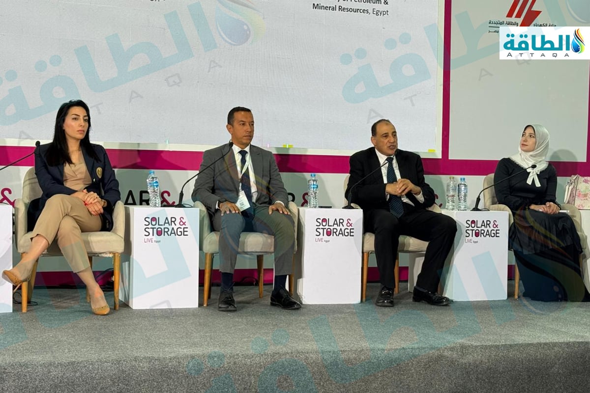 جانب من فعاليات معرض الطاقة الشمسية في الشرق الأوسط وشمال أفريقيا "The Solar Show MENA"