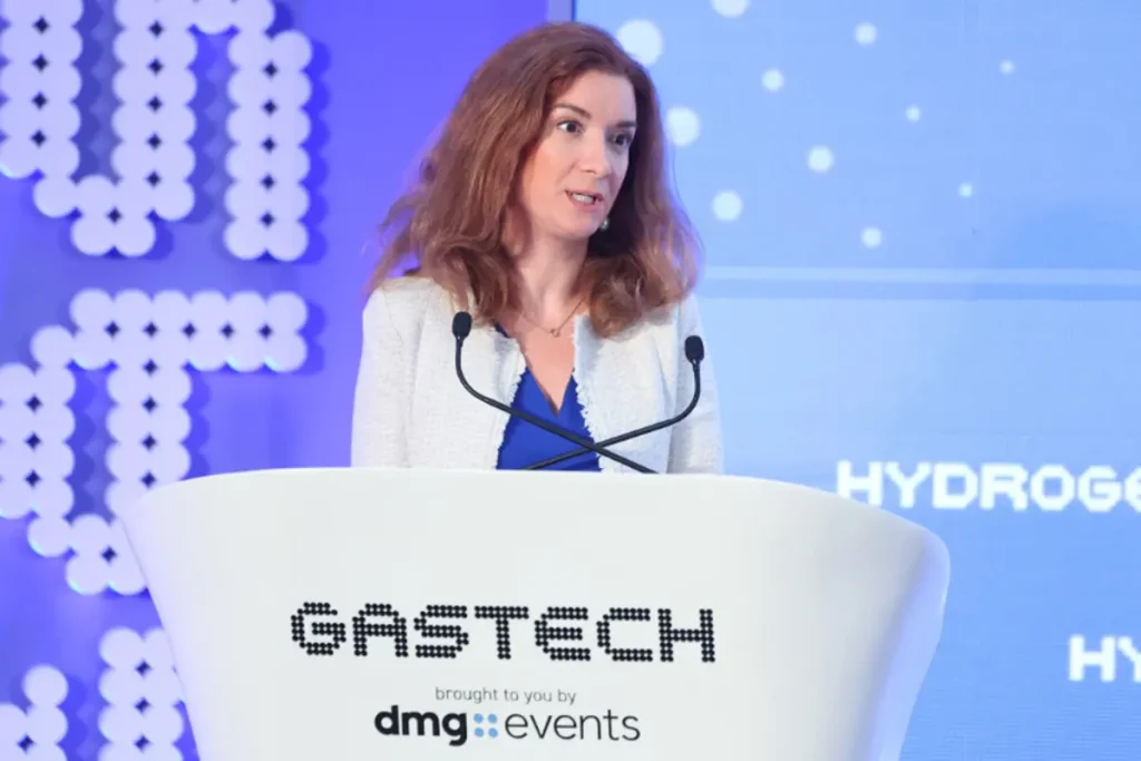 عضوة المجلس التنفيذي لشركة سيمنز إنرجي آن لور دي شامارد، خلال حديثها في غازتك 2026