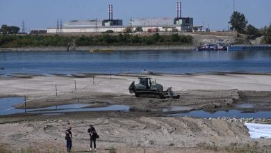 Photo of بعض محطات الطاقة النووية في أوروبا تتوقف عن العمل وسط موجات الحر (تقرير)