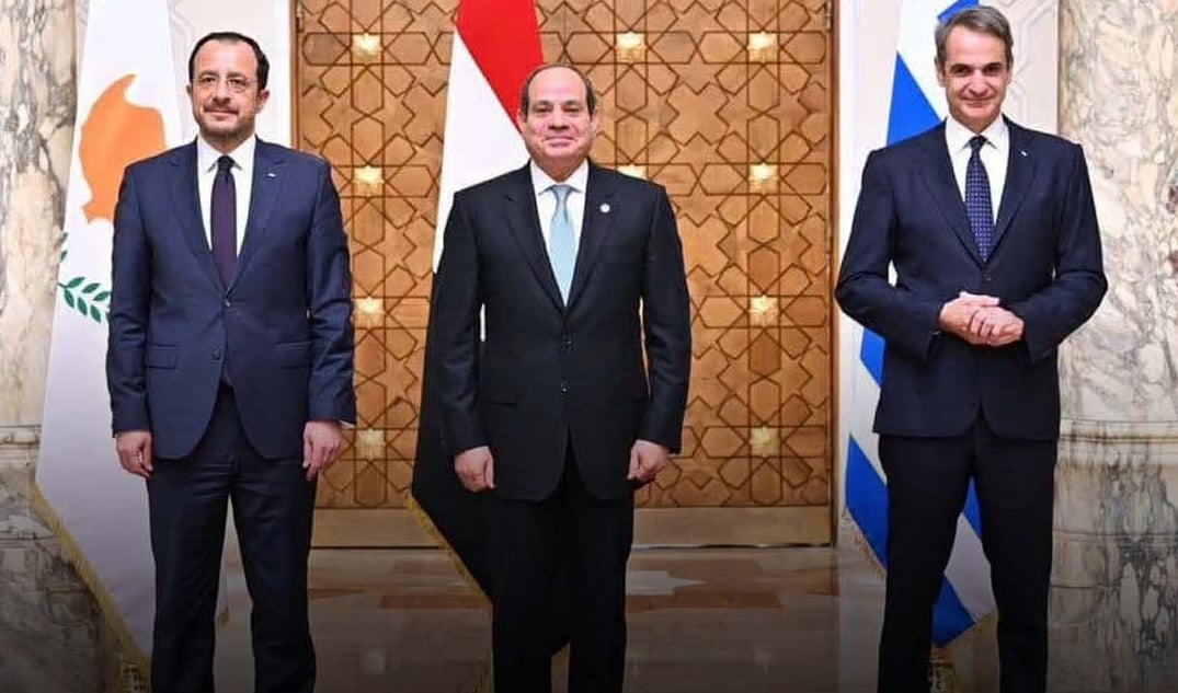 الربط الكهربائي بين مصر واليونان