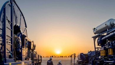 Photo of أرامكو السعودية تُرسى 4 عقود لتطوير 450 بئرًا للنفط والغاز.. تفاصيل