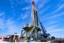 Photo of سهم الحفر العربية يتجاوز 100 ريال.. مكاسب 23% في 6 أشهر