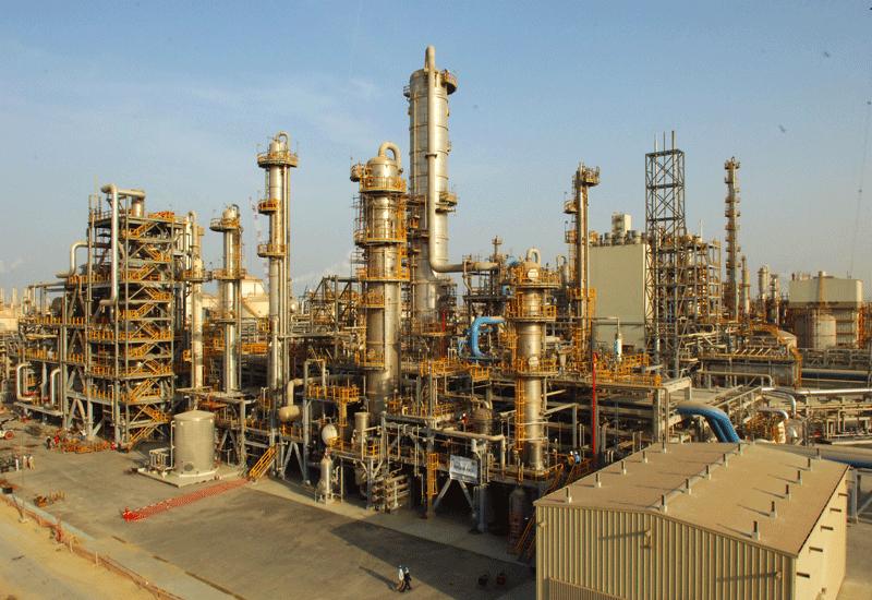 مصنع بتروكيماويات في السعودية