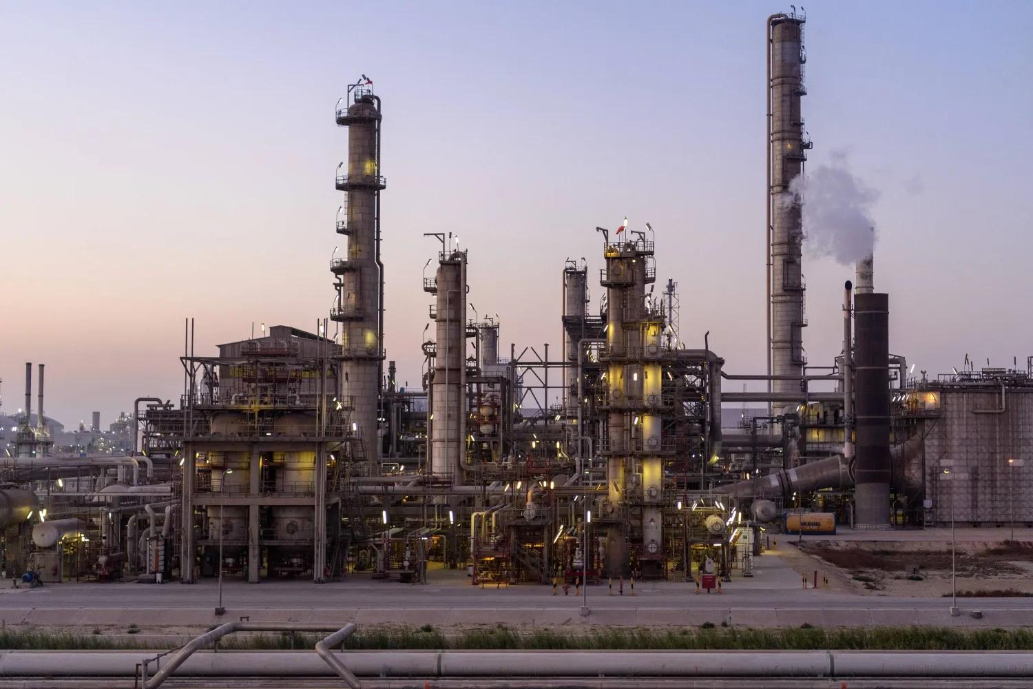 مصنع بتروكيماويات في السعودية