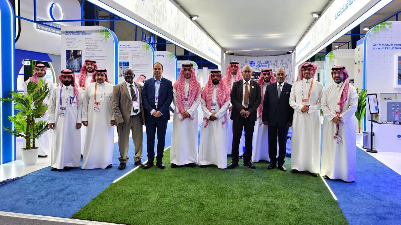 جانب من مباحثات وزير الطاقة السوداني في السعودية