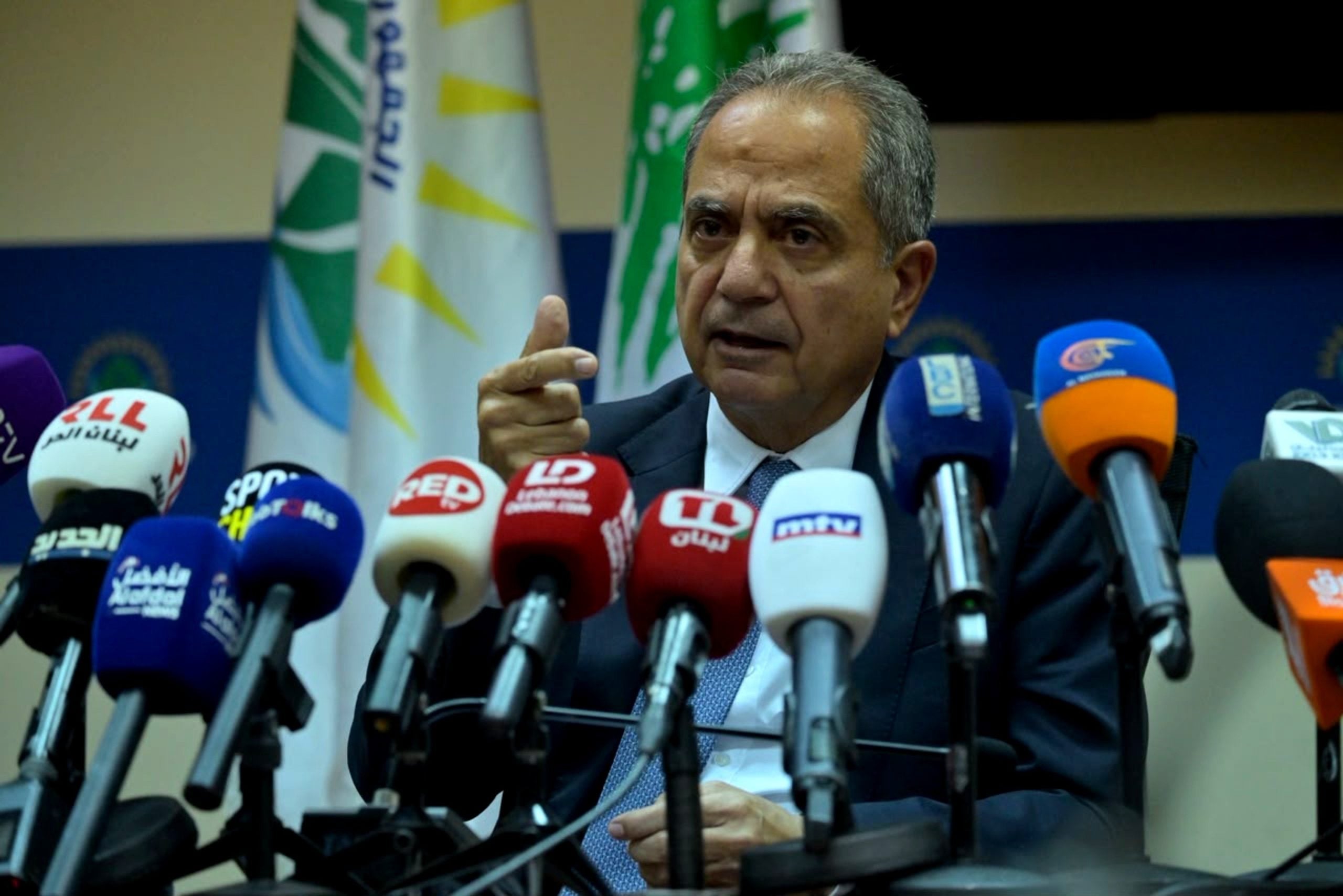 جانب من المؤتمر الصحفي لوزير الطاقة اللبناني
